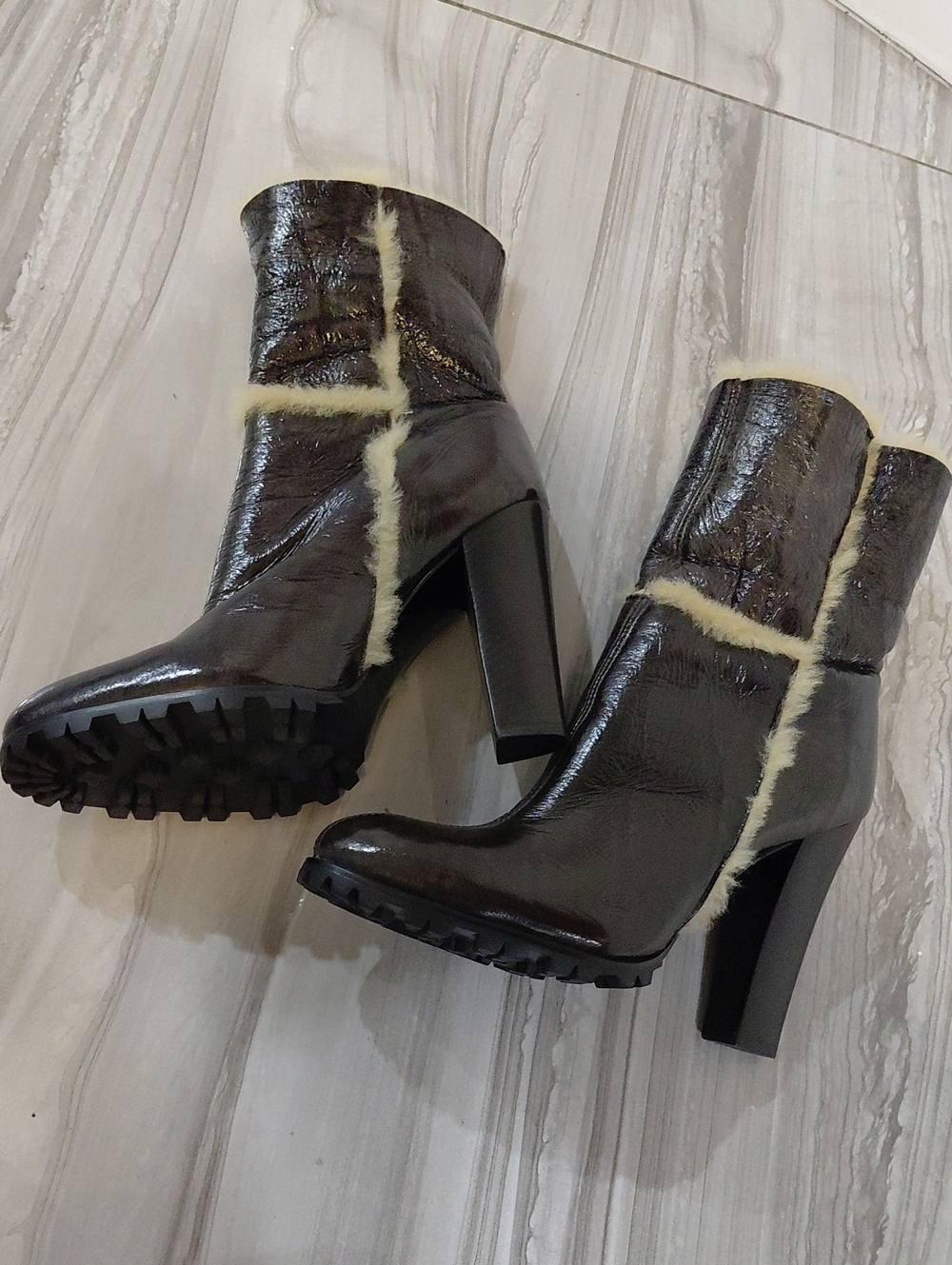 New Missing BoxCasadei Black Patent Shearling-Trim Block Heel Ankle Boots